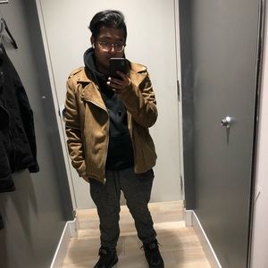 Meet your Posher, Lazarus